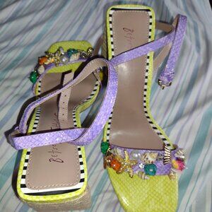 Betsey Johnson  Karsyn lime multi shoes size 10 ladies
